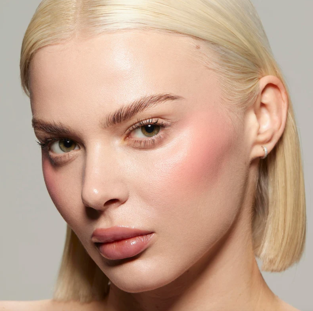 Rubor Hybrid Blush de Kylie Cosmetics Tono Summer Sorbet