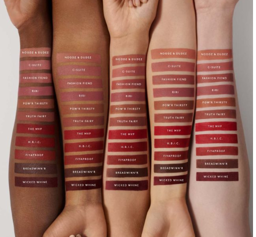 Velvet Lipstick Liquido de Fenty Tono Fashion Fend 07