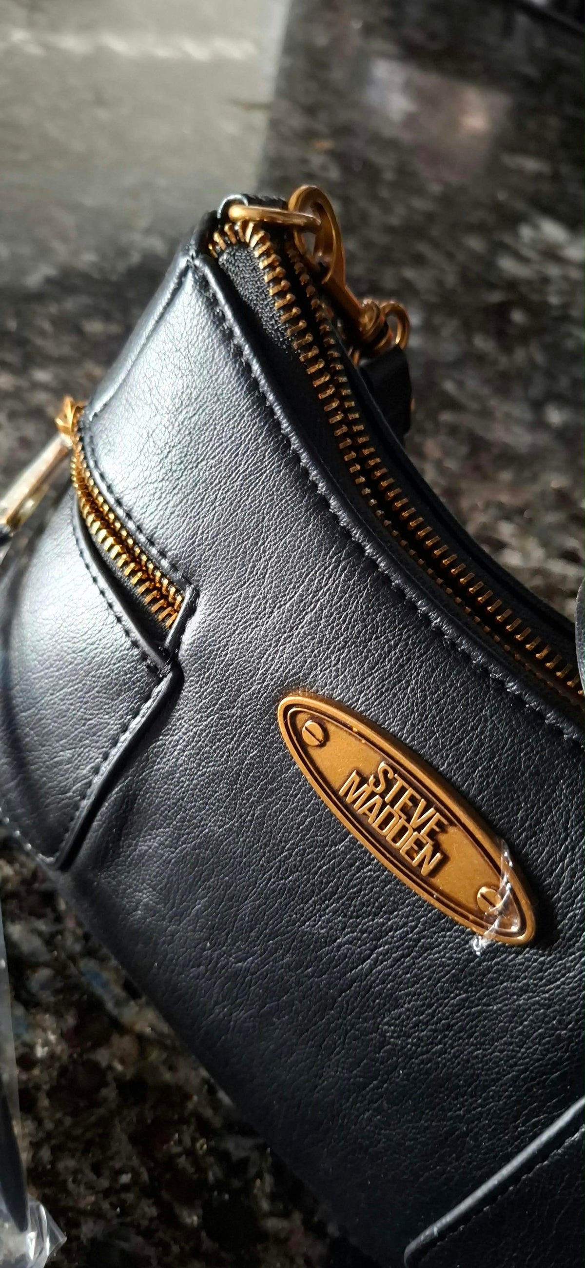 Bolsa para dama Shoulderback Steve Madden color Negro