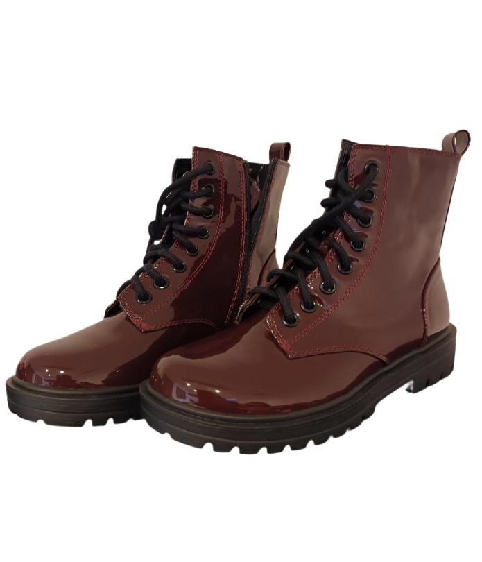 Bota color burbundy , charol