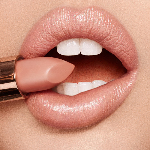 Lipstick KISSING Penelope Pink de Charlotte Tilbury