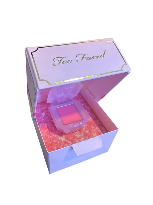 Lip Gloss de Too Faced Bauble Gloss Ring Edicion Limitada