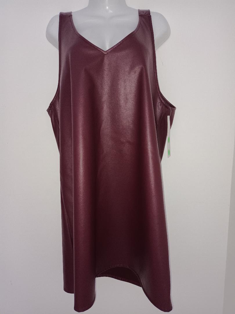 Vestido corto vinil